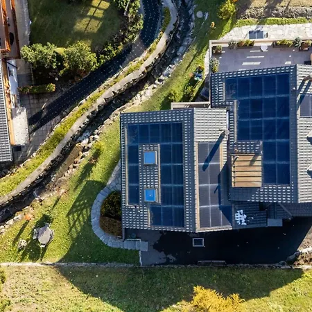 4-bedroom Mountain In By Guestlee *