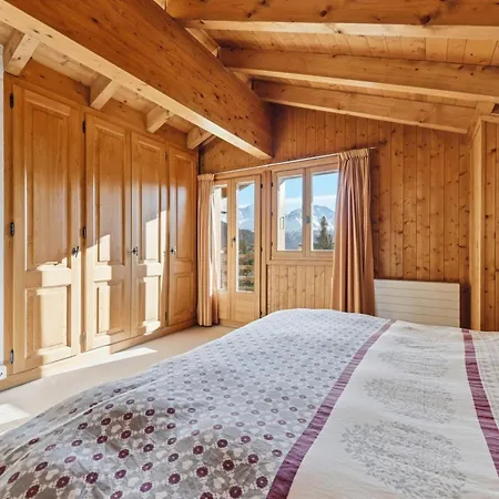 4-bedroom Mountain In By Guestlee Chalet