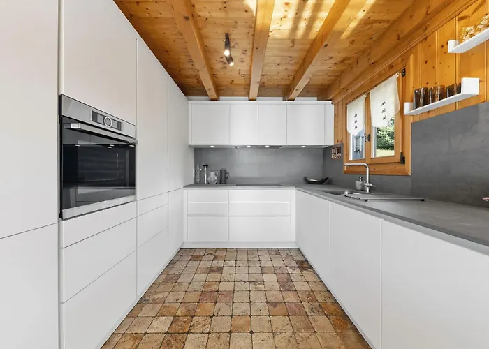 4-bedroom Mountain In By Guestlee 木屋 韦尔比耶