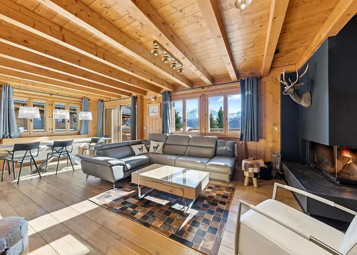 4-bedroom Mountain In By Guestlee 木屋