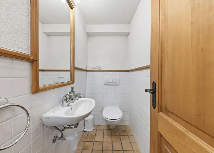 木屋 4-bedroom Mountain In By Guestlee *